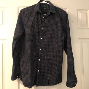 H&M slim fit men’s dress shirt